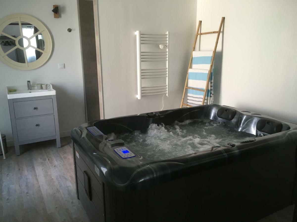 Avec Jacuzzi Privatif à Proximité De L'océan Saint-Julien-en-Born